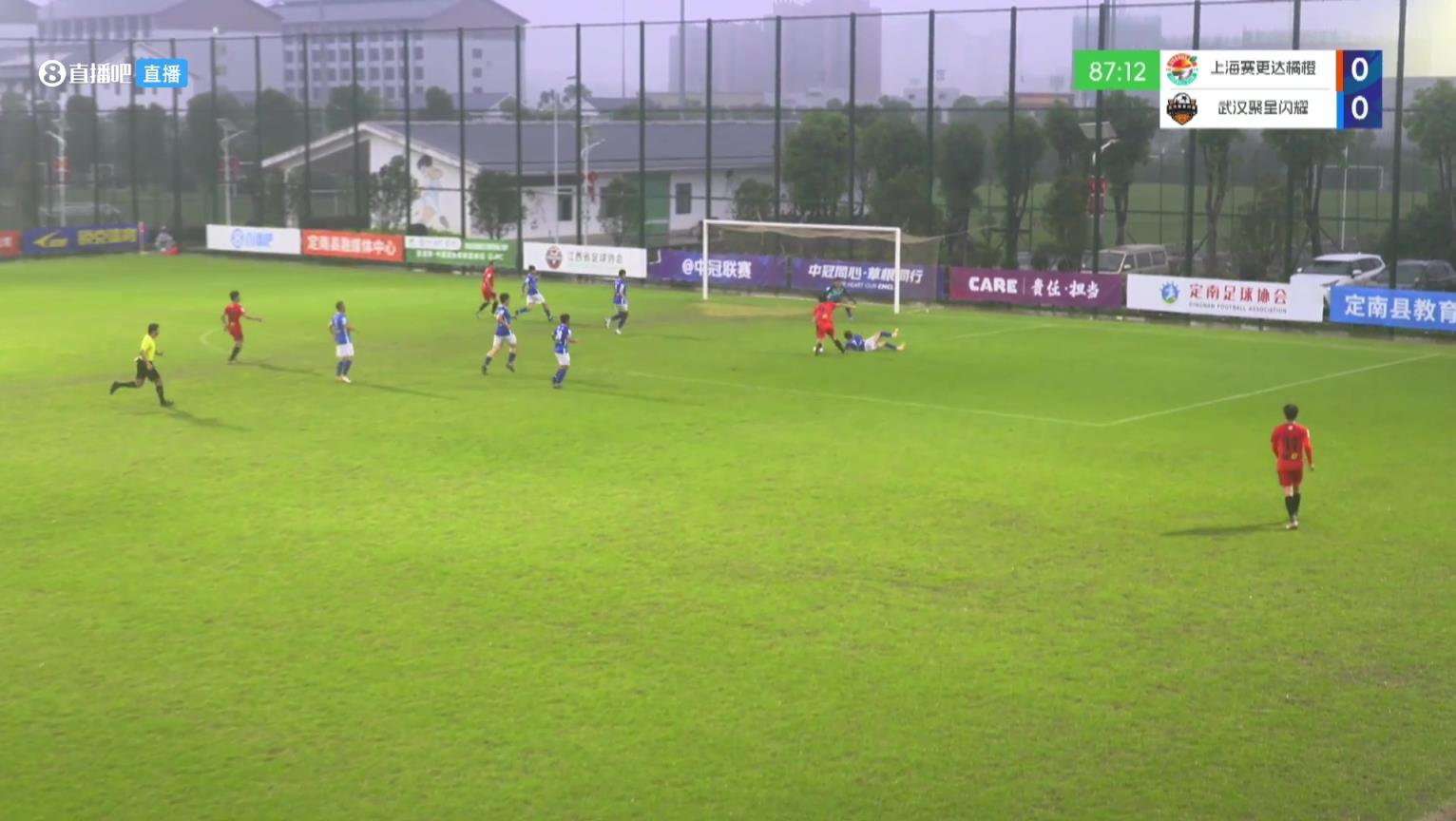 員工瘋狂助攻老板！58歲老板朱駿中冠替補完成絕殺